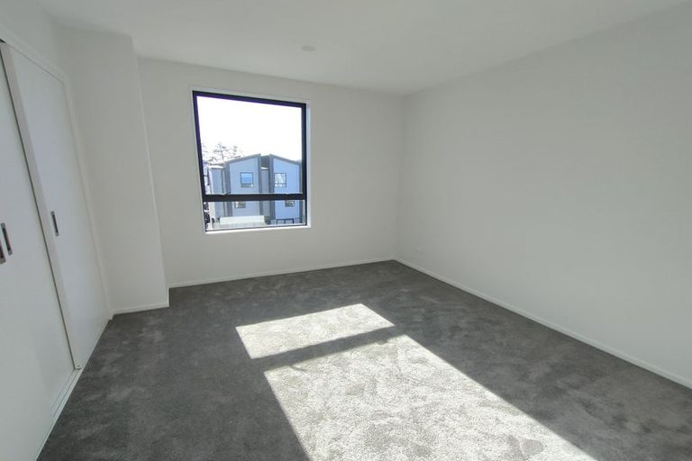 Photo of property in 32a/7 Westgate Drive, Massey, Auckland, 0614
