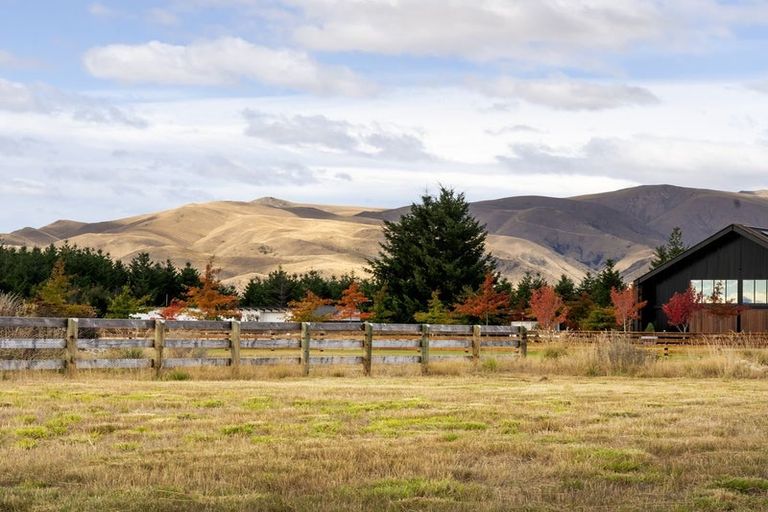 Photo of property in 88 The Drive, Twizel, 7999