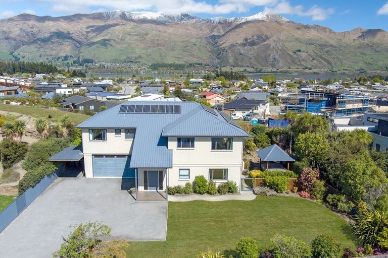 Photo of property in 6b Matrica Court, Wanaka, 9305