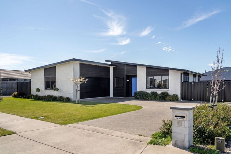 Photo of property in 1 Milford Place, Chartwell, Hamilton, 3210