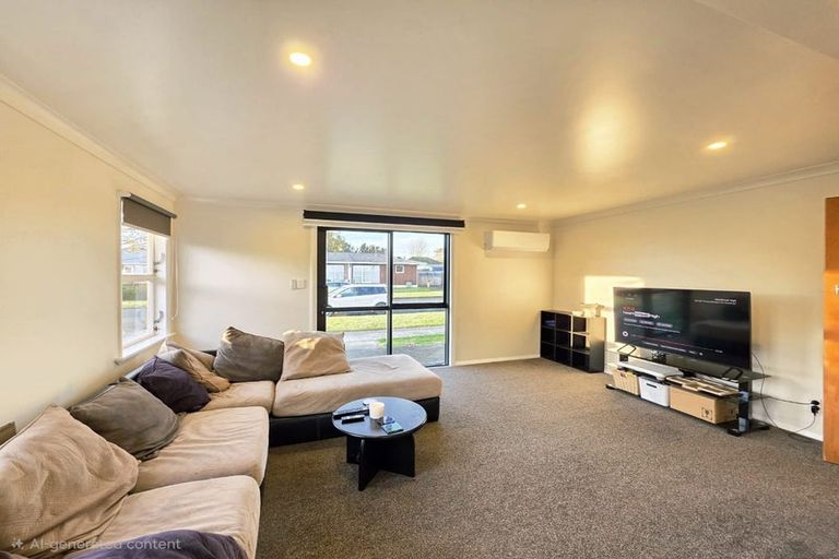 Photo of property in 37 Graham Street, Levin, 5510