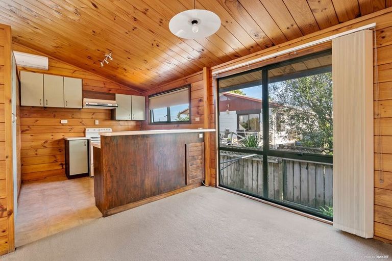 Photo of property in 1 Glenvar Road, Torbay, Auckland, 0630