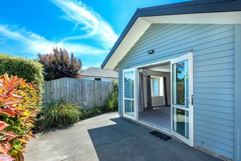Photo of property in 1/19 Lascelles Street, Saint Martins, Christchurch, 8022