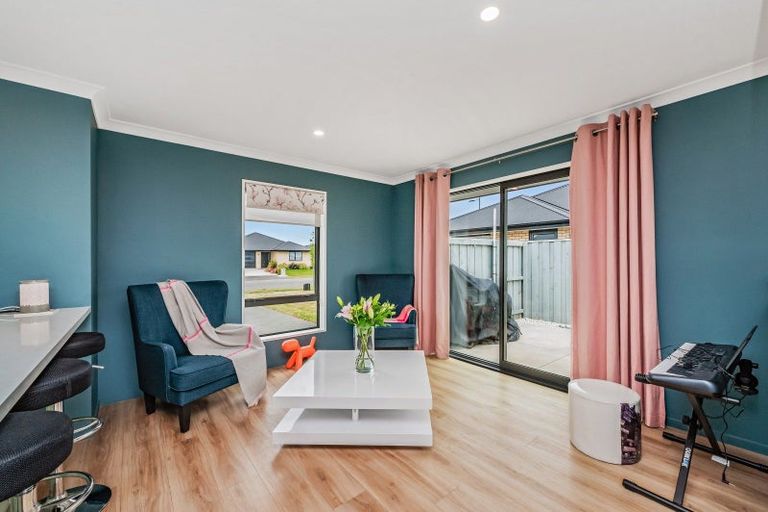 Photo of property in 6 Lady Isaac Drive, Rolleston, 7615