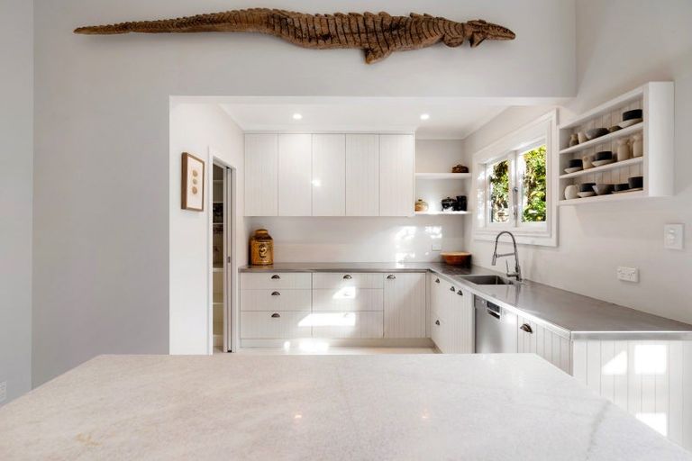 Photo of property in 15 Colenso Avenue, Hospital Hill, Napier, 4110