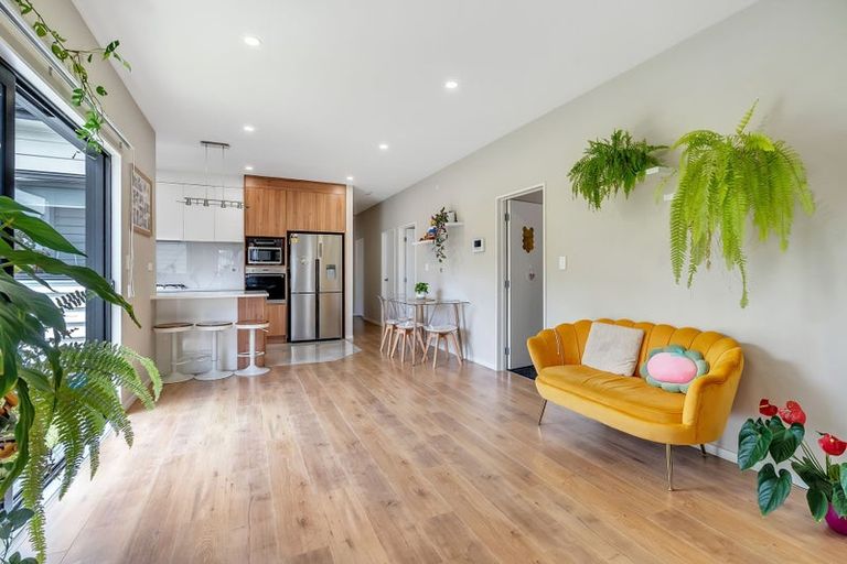 Photo of property in 5 Sapwood Crescent, Takanini, 2110
