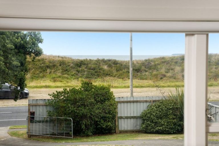 Photo of property in 686 Papamoa Beach Road, Papamoa Beach, Papamoa, 3118