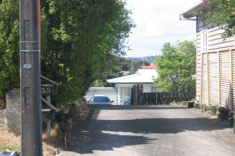 Photo of property in 2/37 Wattle Street, New Lynn, Auckland, 0600