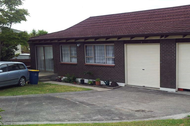 Photo of property in 1/10 Pamela Place, New Lynn, Auckland, 0600