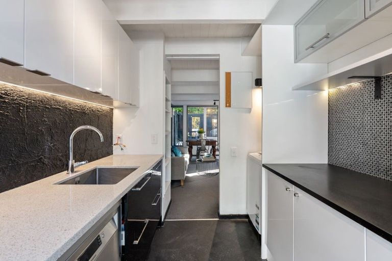 Photo of property in 26b Ranelagh Street, Karori, Wellington, 6012