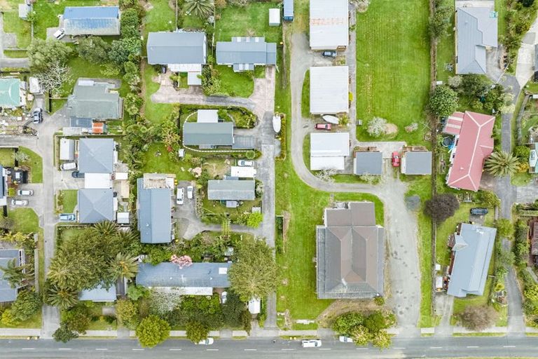 Photo of property in 3/35 Springs Road, Parakai, 0830