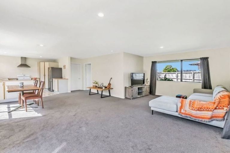 Photo of property in 27 Carston Street, Leeston, 7632