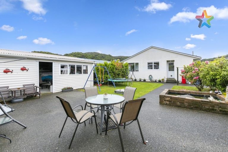 Photo of property in 9 Kerepehi Grove, Wainuiomata, Lower Hutt, 5014