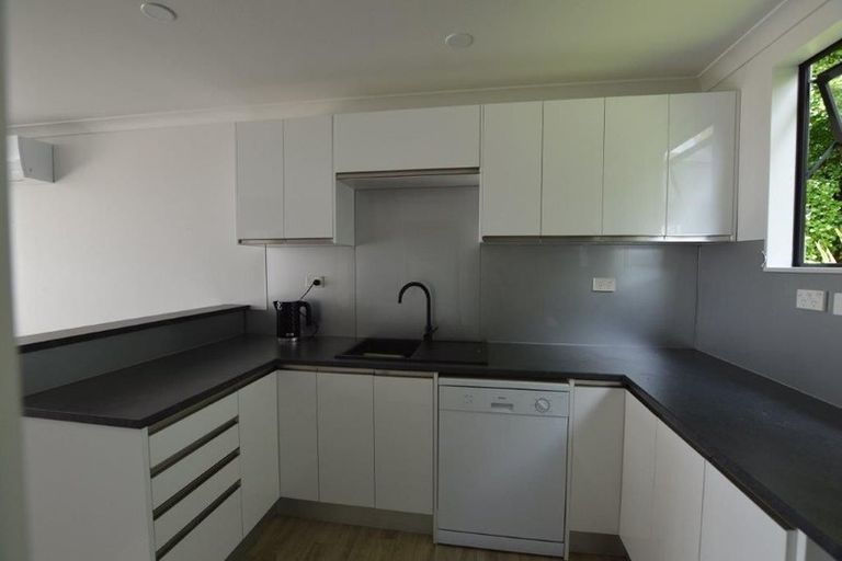 Photo of property in 4/5 Monte Cassino Place, Birkdale, Auckland, 0626