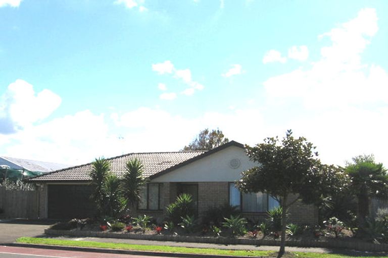 Photo of property in 7 Gunner Drive, Te Atatu Peninsula, Auckland, 0610