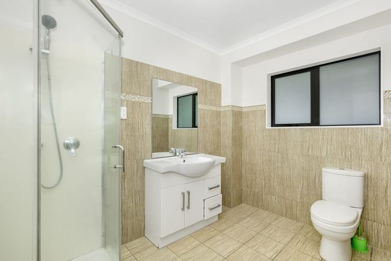 Photo of property in 125 Keri Vista Rise, Papakura, 2110