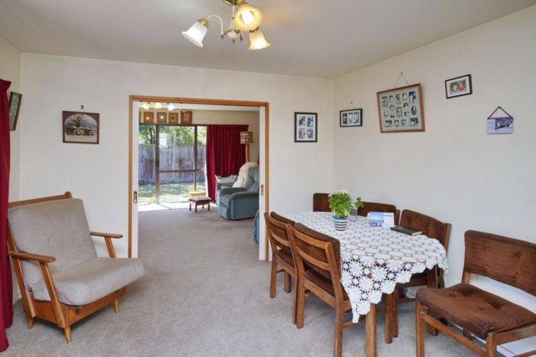 Photo of property in 58 Sawyers Arms Road, Northcote, Christchurch, 8052