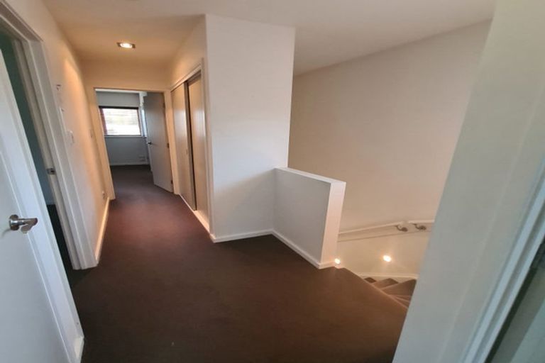 Photo of property in 2/56 Ridgeway Road, Pukekohe, 2120