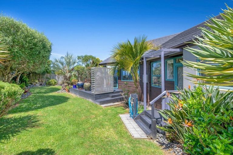 Photo of property in 12 Ascot Way, Orewa, 0931