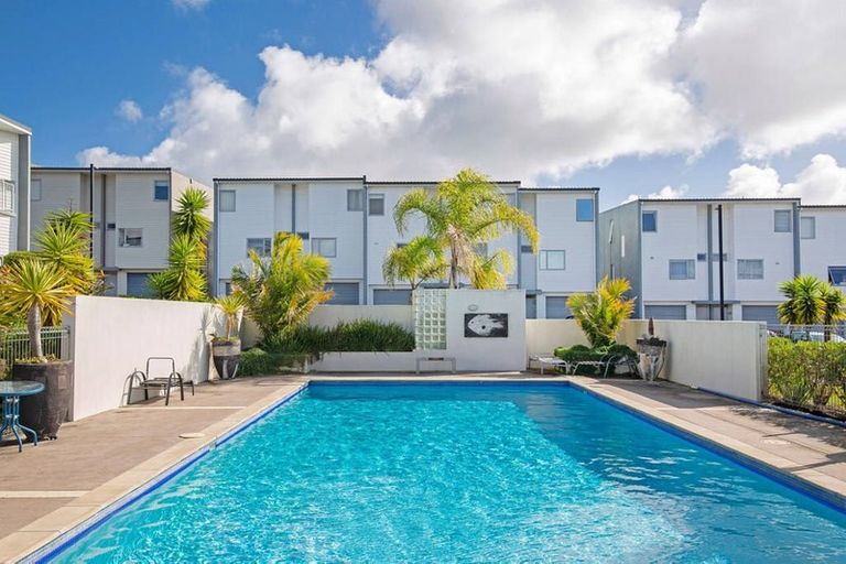 Photo of property in 84/7 Kelvin Hart Drive, East Tamaki, Auckland, 2013