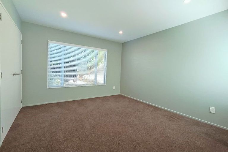 Photo of property in 1 Airlie Road, Plimmerton, Porirua, 5026