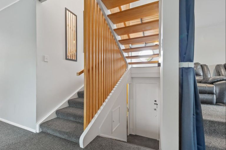 Photo of property in 21 Lindsay Road, Levin, 5510