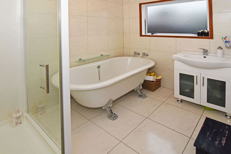 Photo of property in 1 Massey Place, Masterton, 5810