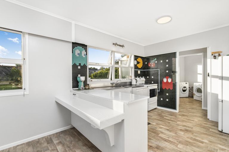 Photo of property in 24 Saint Johns Avenue, Tuakau, 2121