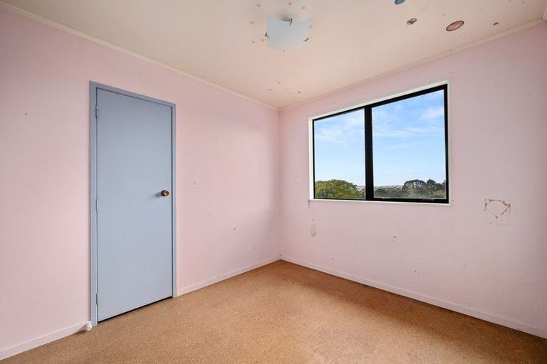 Photo of property in 14 Rehia Road, Massey, Auckland, 0614