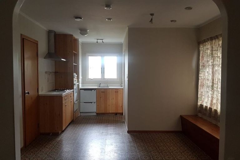 Photo of property in 51 Strid Road, Te Atatu South, Auckland, 0610