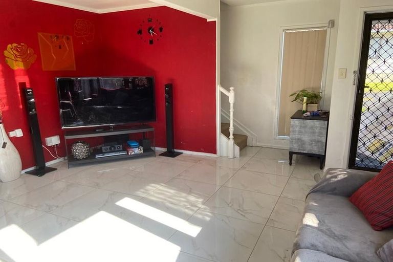Photo of property in 1/15 Roseberry Avenue, Birkenhead, Auckland, 0626