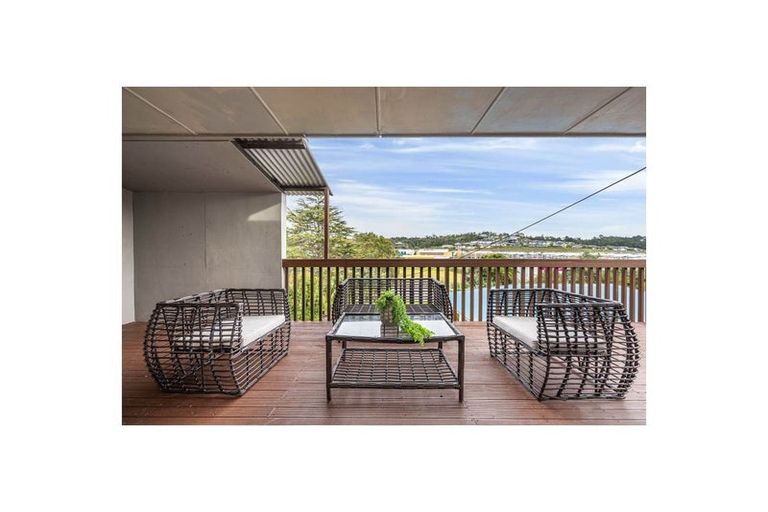 Photo of property in 628 Whangaparaoa Road, Stanmore Bay, Whangaparaoa, 0932