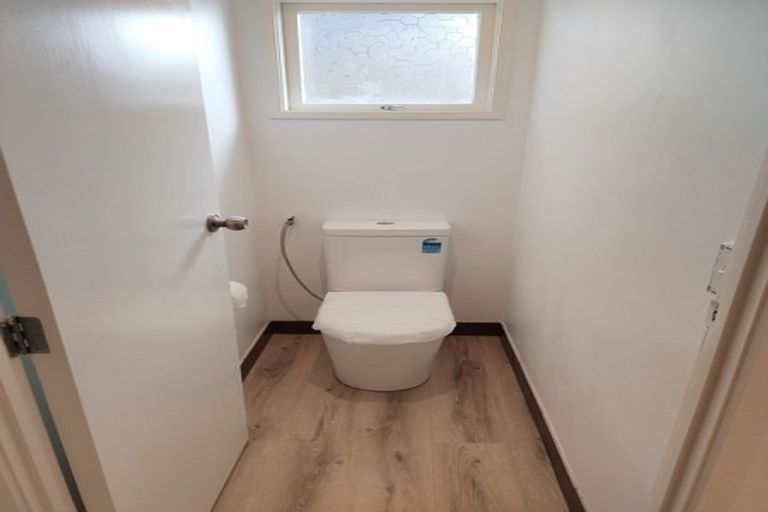 Photo of property in 12 Colwill Road, Massey, Auckland, 0614