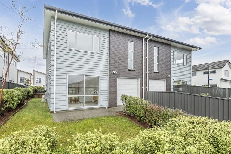 Photo of property in 13 Karearea Avenue, Kenepuru, Porirua, 5022