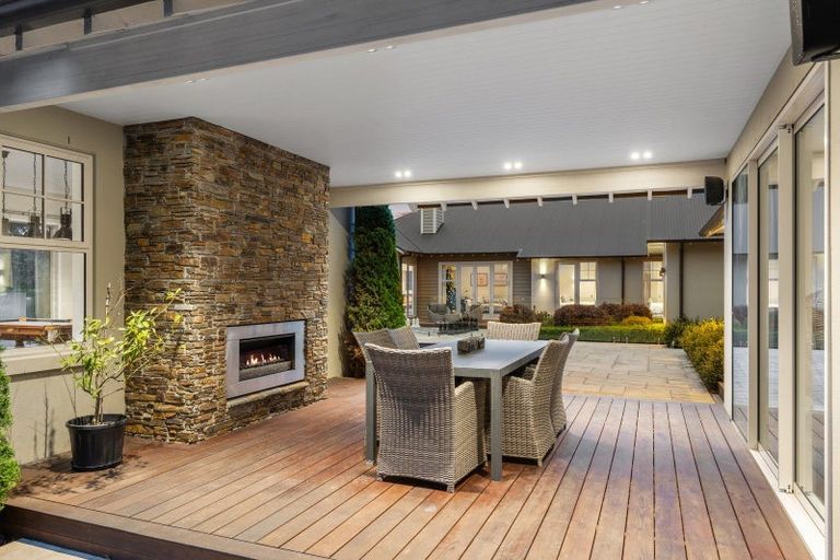 Photo of property in 7 Westall Lane, Avonhead, Christchurch, 8042