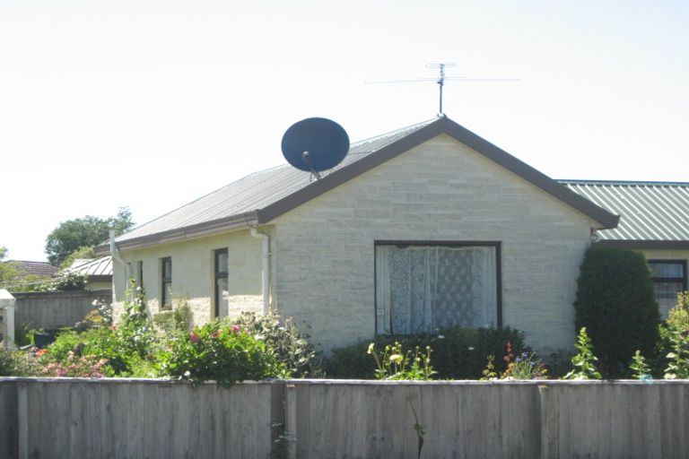 Photo of property in 6a Arcon Drive, Broomfield, Christchurch, 8042