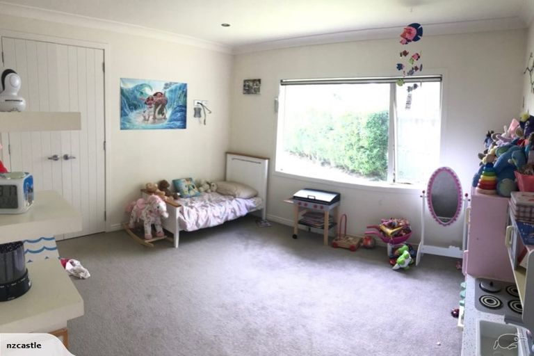 Photo of property in 1/16 Rothesay Bay Road, Rothesay Bay, Auckland, 0630