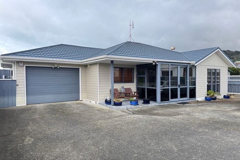 Photo of property in 63a Kemp Street, Kilbirnie, Wellington, 6022