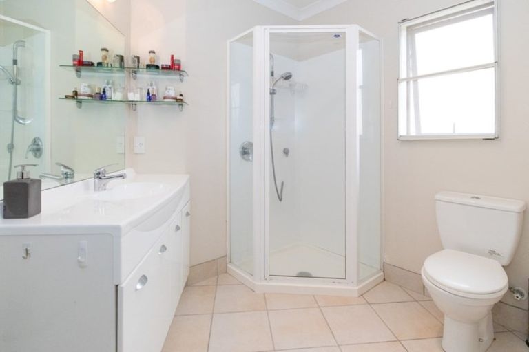 Photo of property in 46 Monte Cassino Place, Birkdale, Auckland, 0626