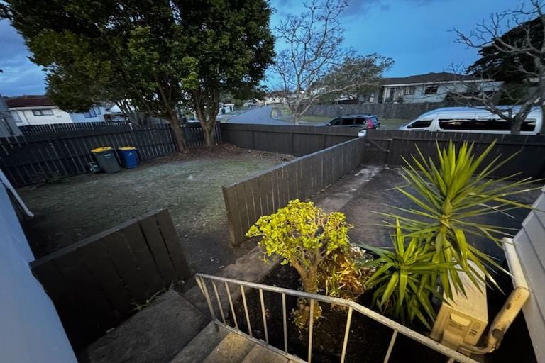 Photo of property in 9 Edwin Freeman Place, Ranui, Auckland, 0612