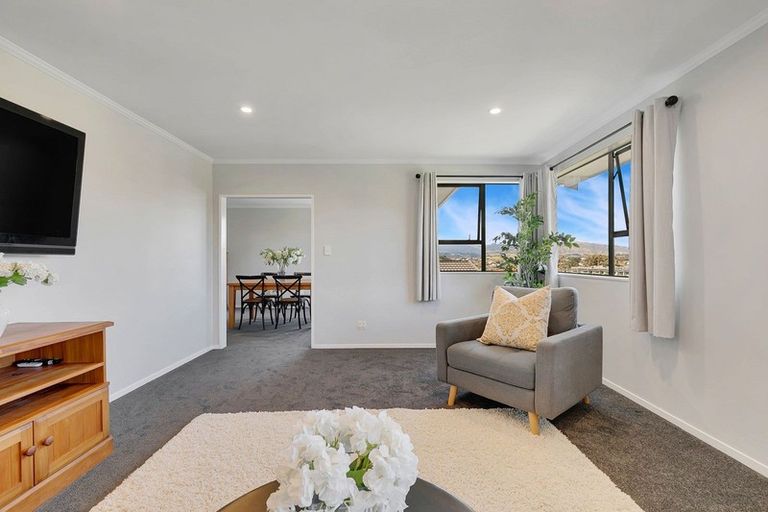 Photo of property in 21 The Mainsail, Whitby, Porirua, 5024