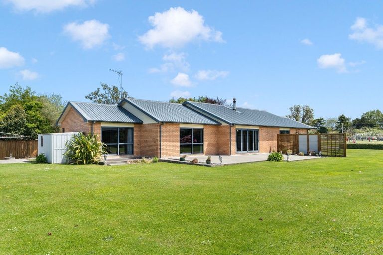 Photo of property in 77 Reading Street, Greytown, 5712
