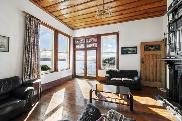 Photo of property in 3 Oriental Terrace, Oriental Bay, Wellington, 6011