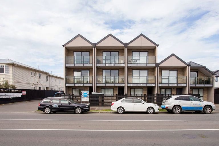 Photo of property in 2/116 Stanmore Road, Linwood, Christchurch, 8011