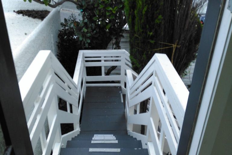 Photo of property in 61 Rolleston Street, Mount Cook, Wellington, 6021