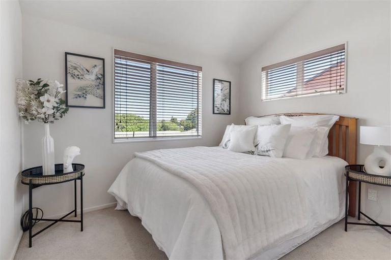 Photo of property in 2b Hall Avenue, Mangere, Auckland, 2022