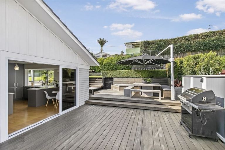 Photo of property in 6 Stott Avenue, Birkdale, Auckland, 0626