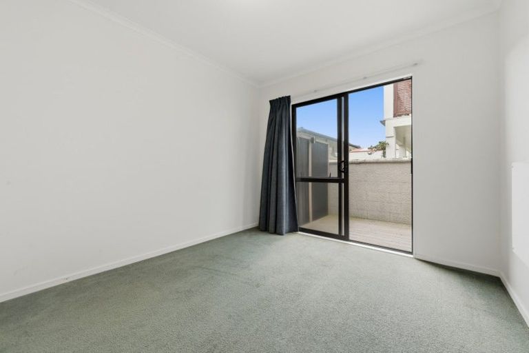 Photo of property in 8e Heath Street, Mount Maunganui, 3116