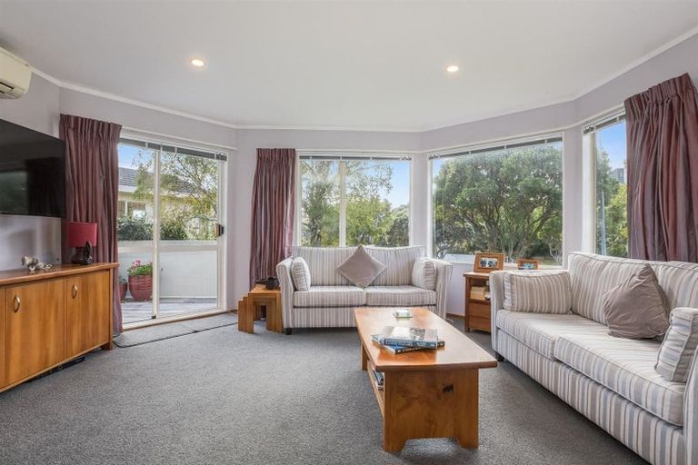 Photo of property in 7 Portage Place, Whitby, Porirua, 5024