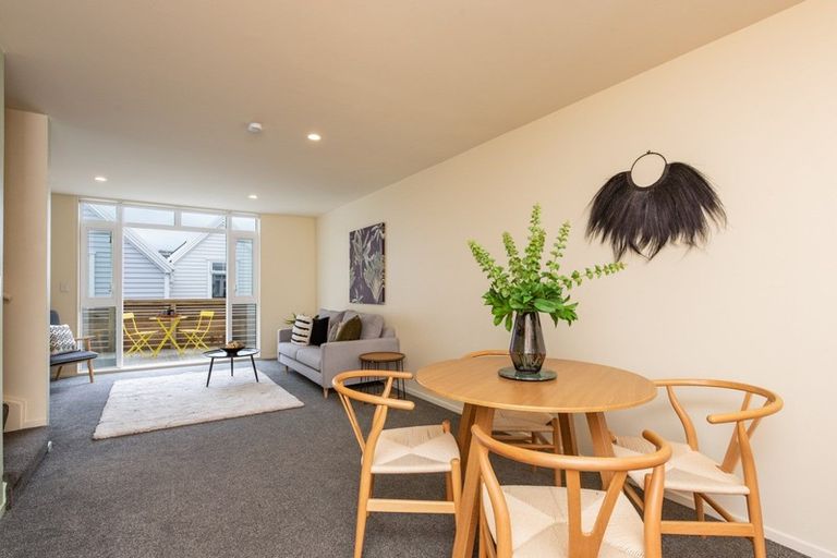 Photo of property in Pirie Street Townhouses, 28/35u Pirie Street, Mount Victoria, Wellington, 6011